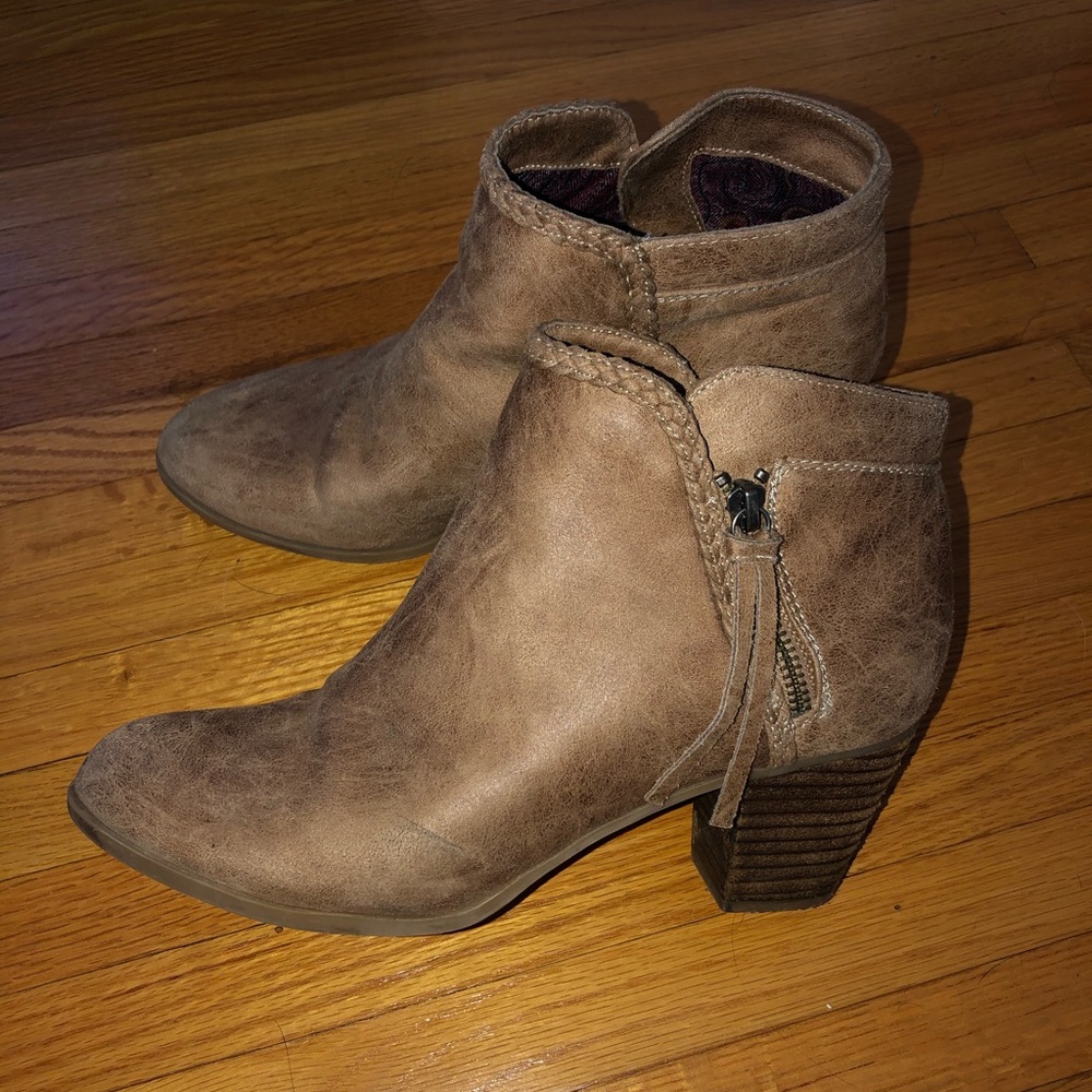 Tan Boots
